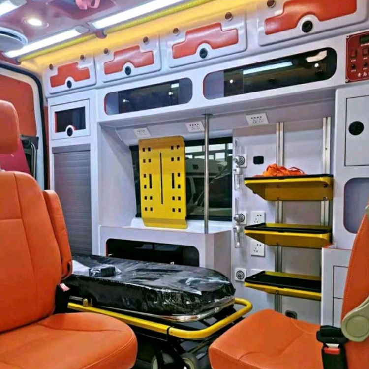 武鸣长途救护车护送病人租赁价格