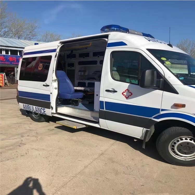 武鸣私人长途救护车出租转院回家