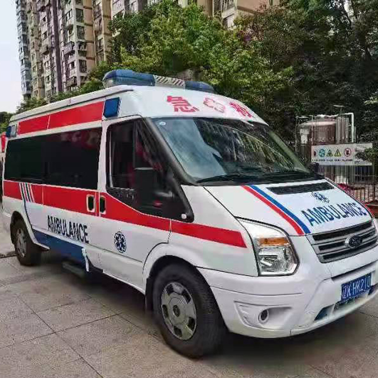 武鸣长途救护车护送病人返乡